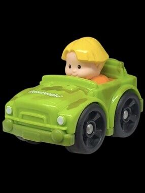 2011 FISHER-PRICE LITTLE PEOPLE WHEELIES CAMOFLAUGE  GREEN JEEP WITH EDDIE
